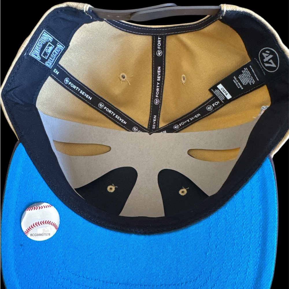 Cap  LA Logo - Picture 3 of 3
